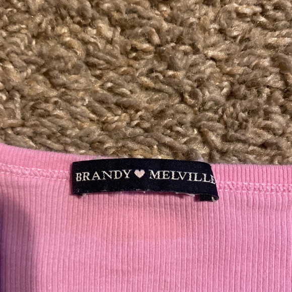 cute brandy top! 💗 - Picture 3 of 3